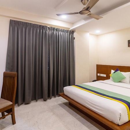 OYO 77066 Anjani Fortune Suites Bangalore Exterior foto